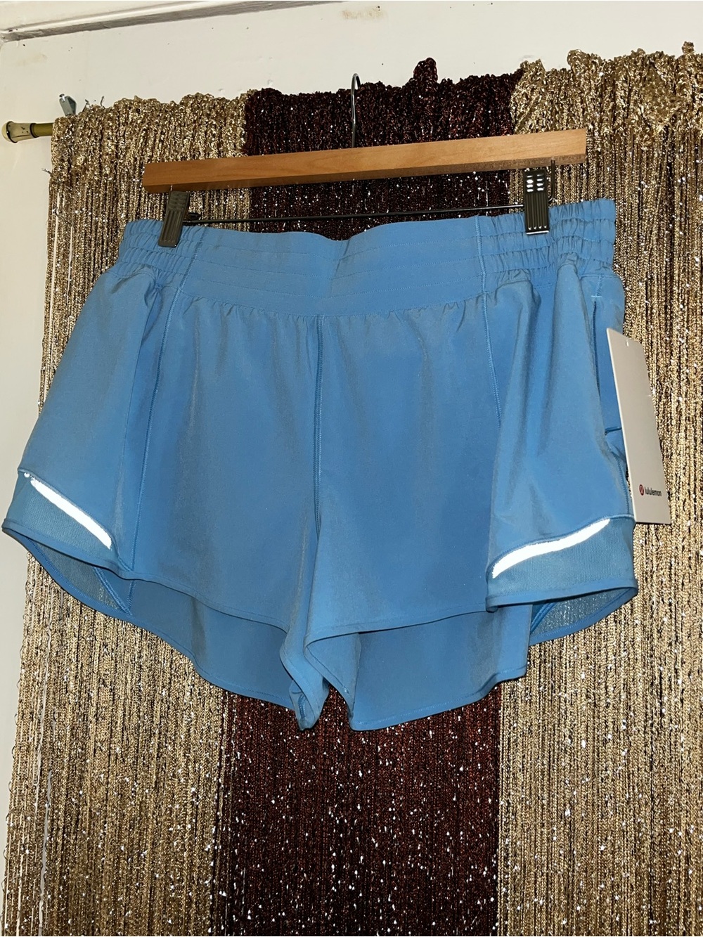 Lululemon Hotty Hot Low-Rise Short - 2.5”